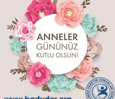 Anneler Günü Kutlaması
